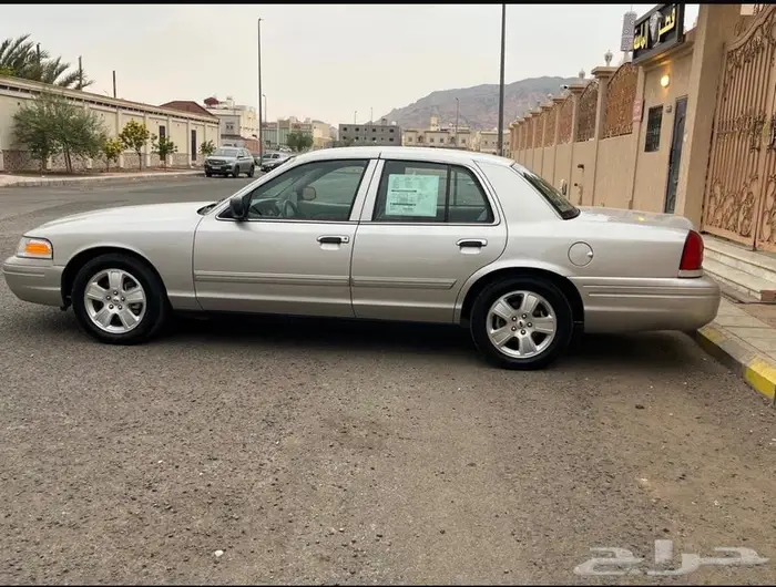 كراون فكتوريا 2009 مخزن لأهل الصنف 1