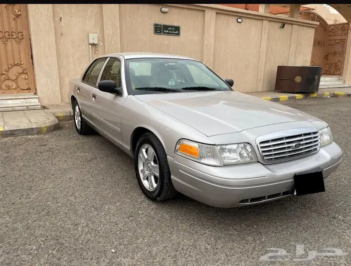 كراون فكتوريا 2009 مخزن لأهل الصنف 17