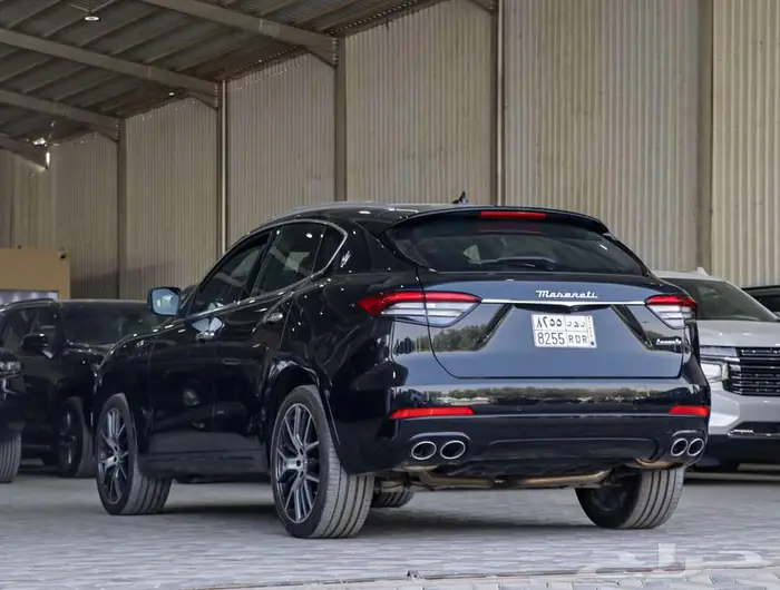 مازيراتي ليفانتي 2022 هايبرد 4