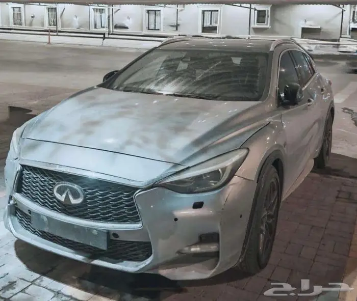 إنفينيتي Q30 3