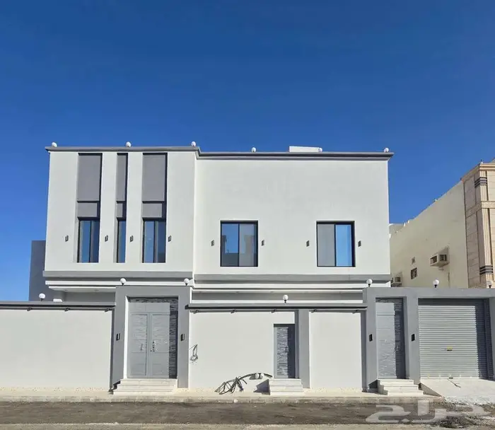 فيلا فاخرة للبيع بحى الفروسيه 1