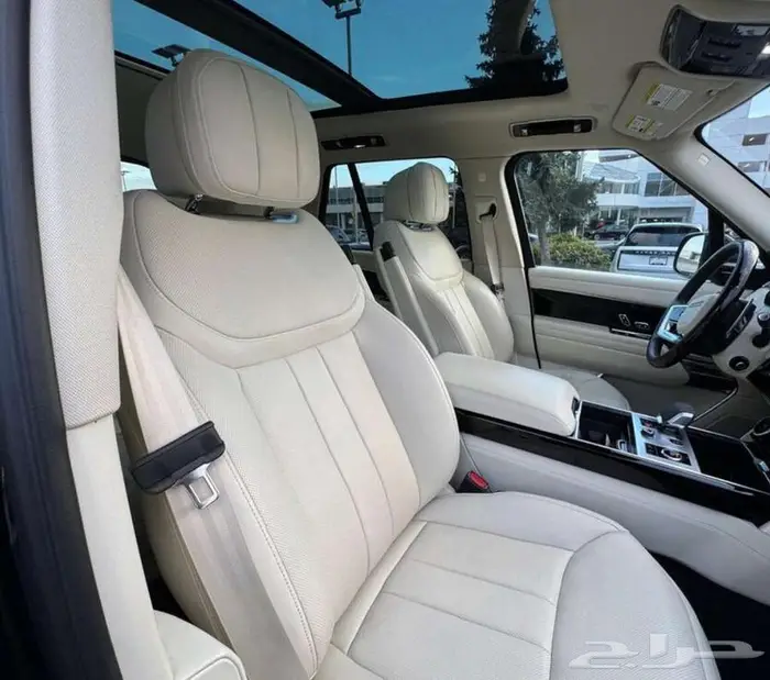 رنج روفر 2023 بسعر لقطة 3