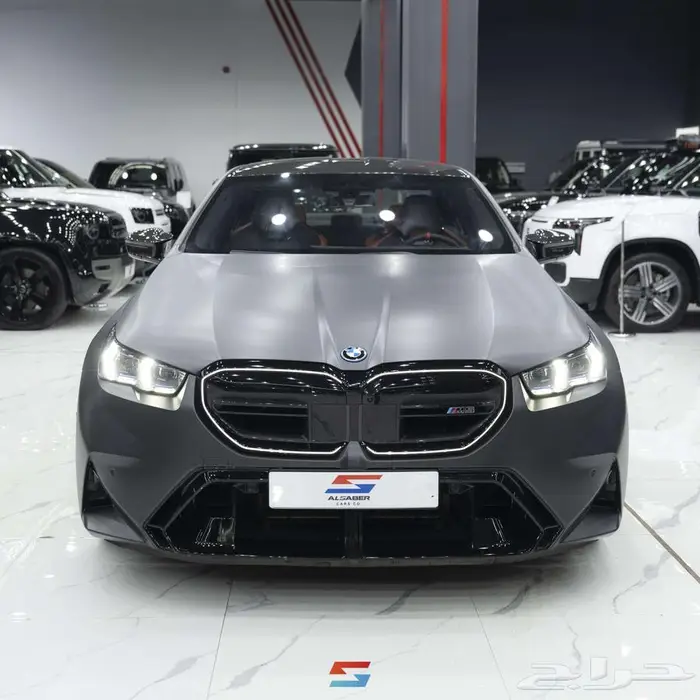 بي ام دبليو M5 موديل 2025 1