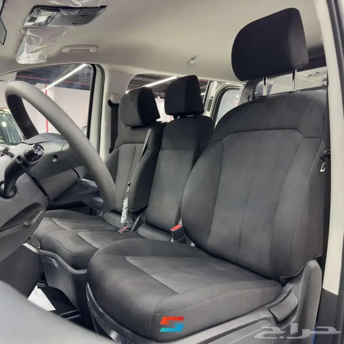 هيونداي ستاريا فان 6 مقاعد بضاعة موديل 2023. 11