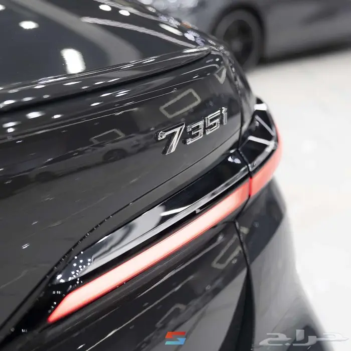 بي ام دبليو 735i موديل 2026 4
