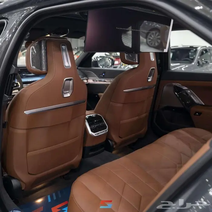 بي ام دبليو 735i موديل 2026 11