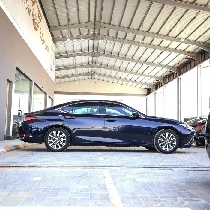 لكزس ES250 موديل 2021 ممشي قليل 3