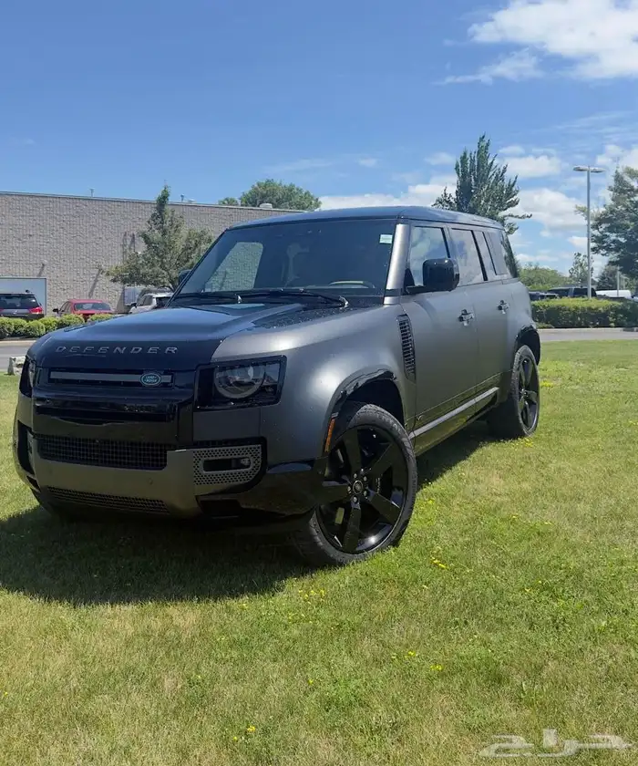 للبيع ديفندر 2025 - V8 - 525 شبه اصفار وارد كندا 0