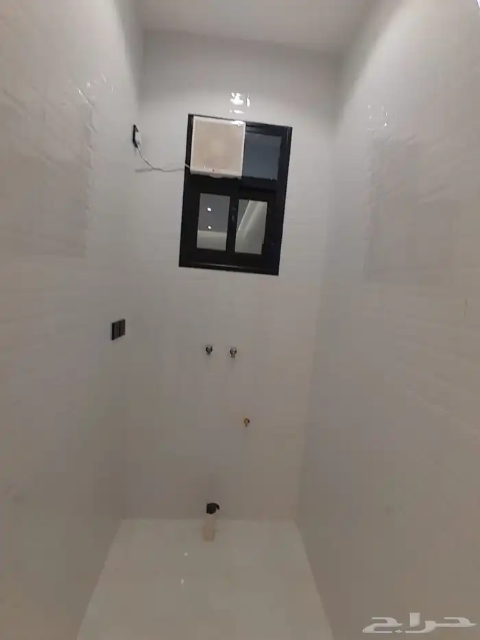 للبيع روف ارضي مع ملحق بمدخل سيارة تشطيبات فاخره بسعر 620الف 15