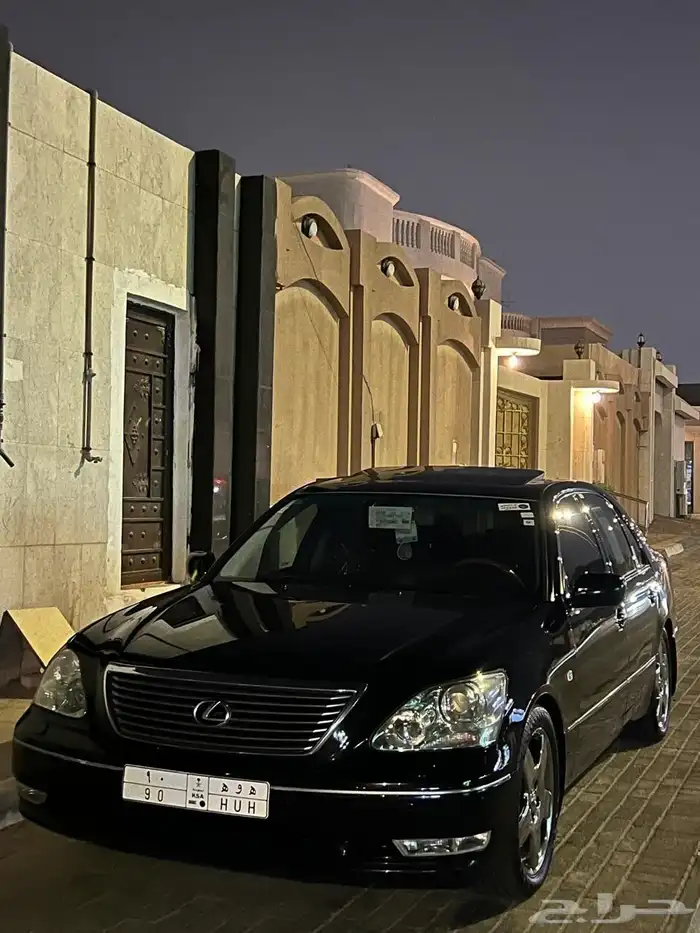 للبيع لكزاز موديل 2004 فال كامل الوان اسود فحص استمارة جديد 0