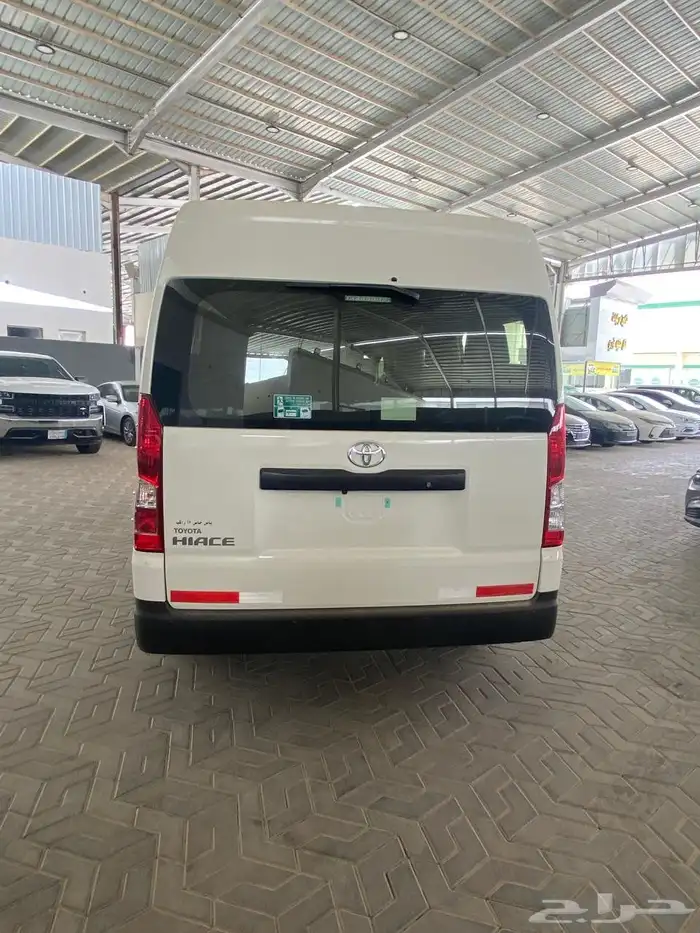 باص تويوتا هايس بنزين 13راكب 2026 1