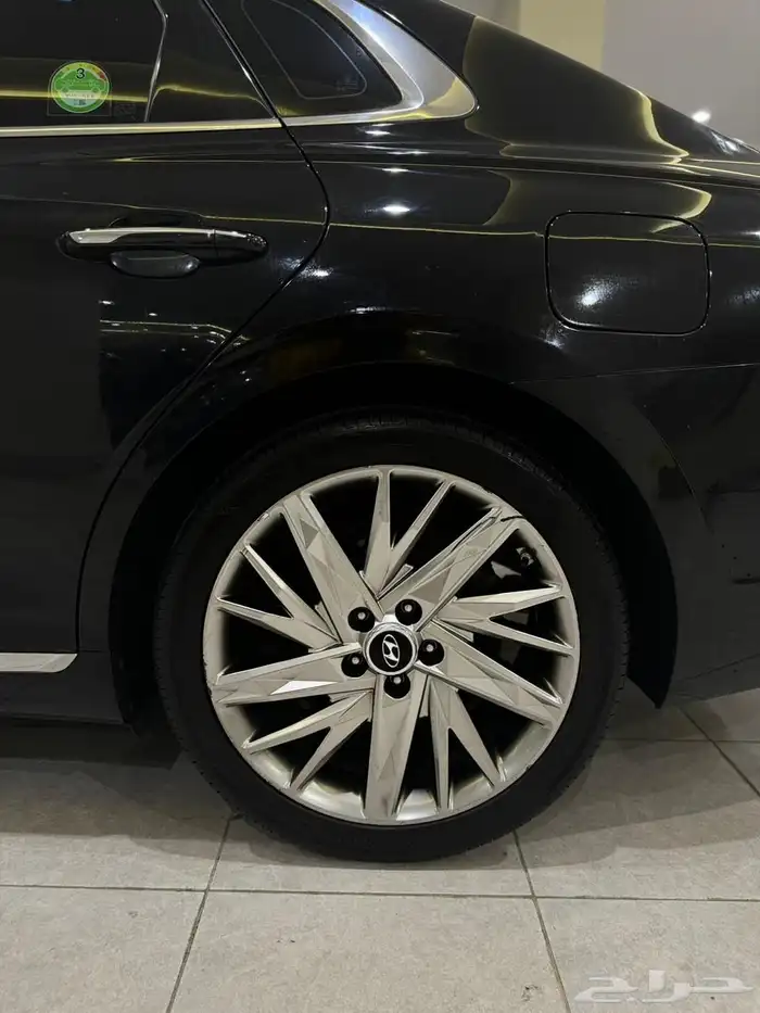 ازيرا 2020 ( بنزين ) بانوراما فل كامل بحالة الوكالة 17