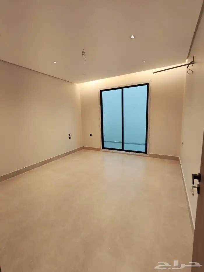 فله نص ارض للبيع حي الفلاح 6