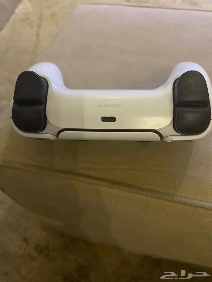يد سوني فايف مافيها اي مشاكل سبب البيع محتاج فلوس 4