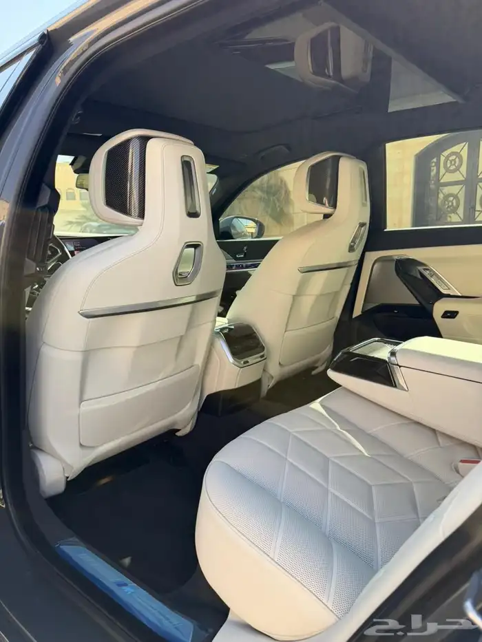 بي ام دبليو 735 2026 ناغي كامل المواصفات بكج صيانات مجانيه 10