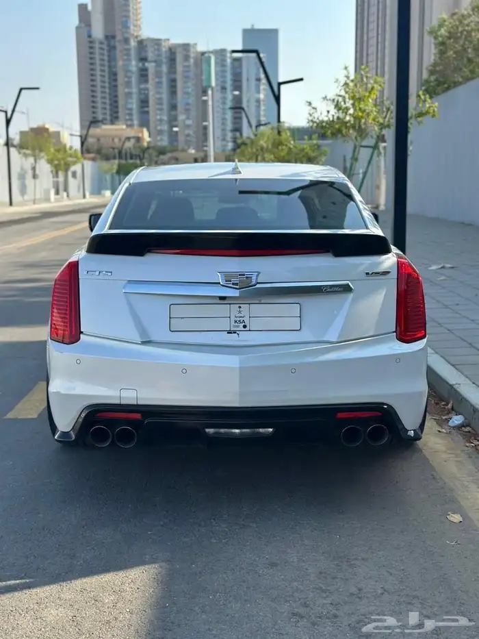 للبيع كاديلاك CTS V 7