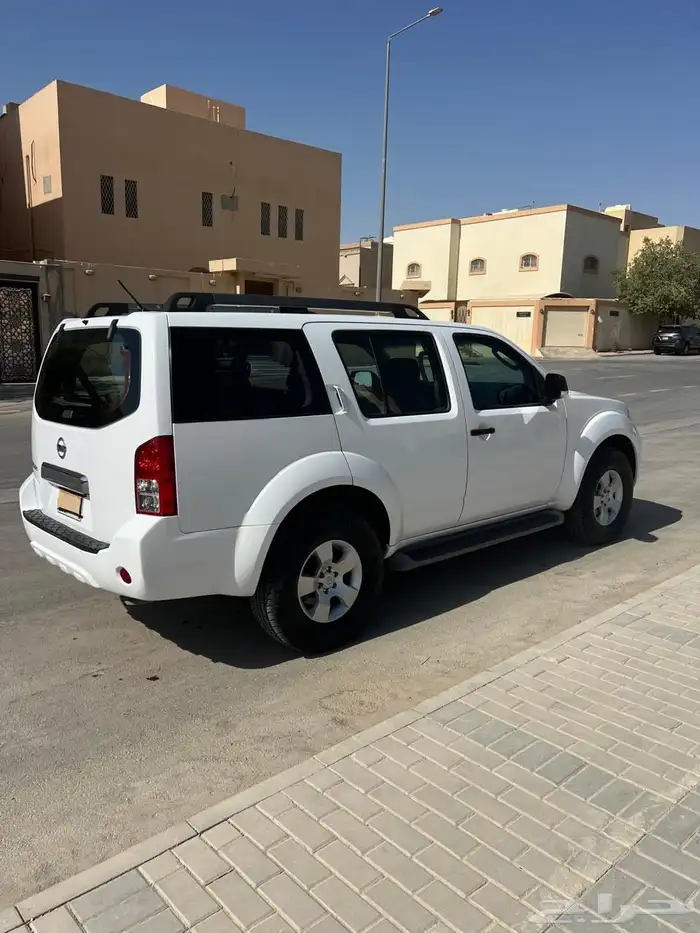 نيسان باثفندر كلاسيك 1