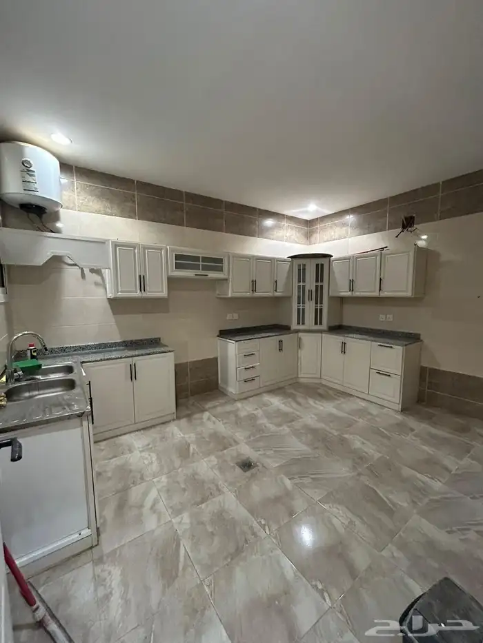 شقة للبيع في عمارة الرياض حي العارض 1.200.000 5