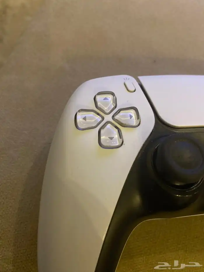 يد سوني فايف مافيها اي مشاكل سبب البيع محتاج فلوس 5