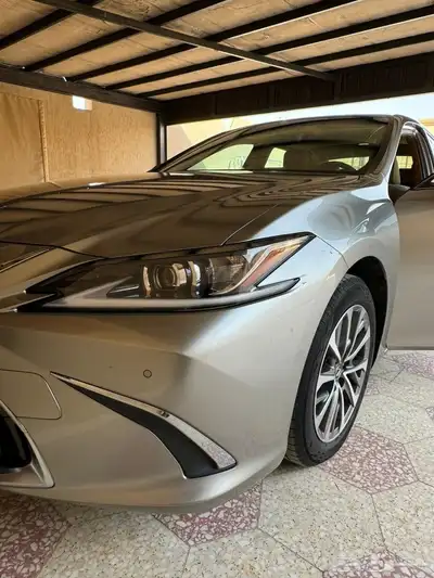 لكزس ES 250 AA 2022 index