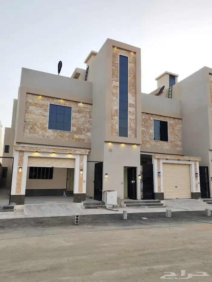 للبيع شقق ارضي و ارواف علوي مع ملحق على طريق ابها الخميس 0