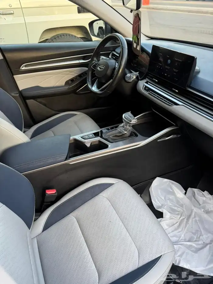 جيلي أمجراند 2023 فل كامل 4