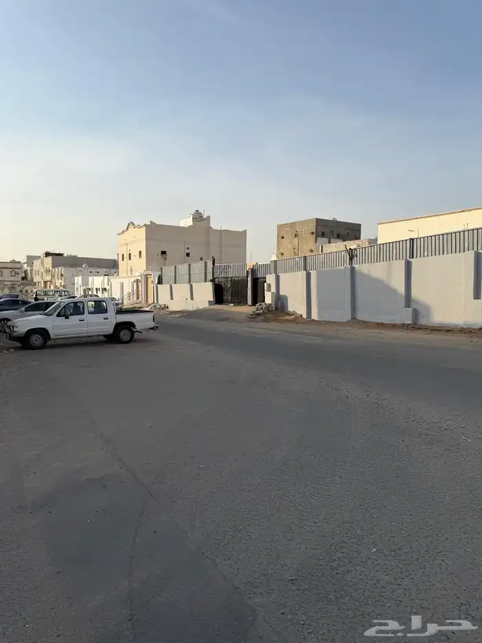 يوجد سكن عمال  تسع غرف للإيجار في حي بريمان الشعبي 0