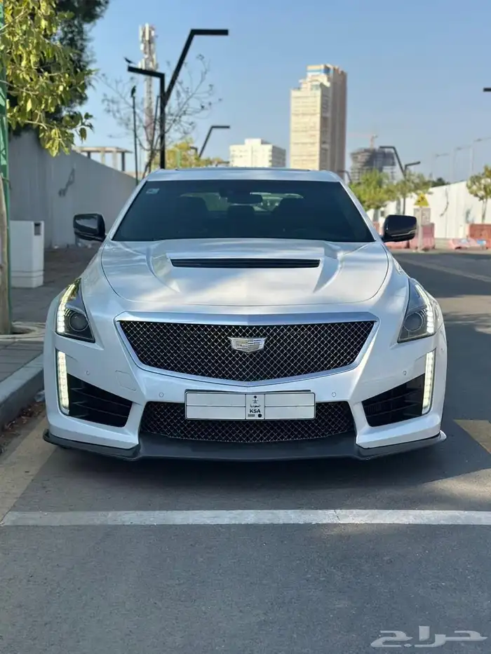 للبيع كاديلاك CTS V 2
