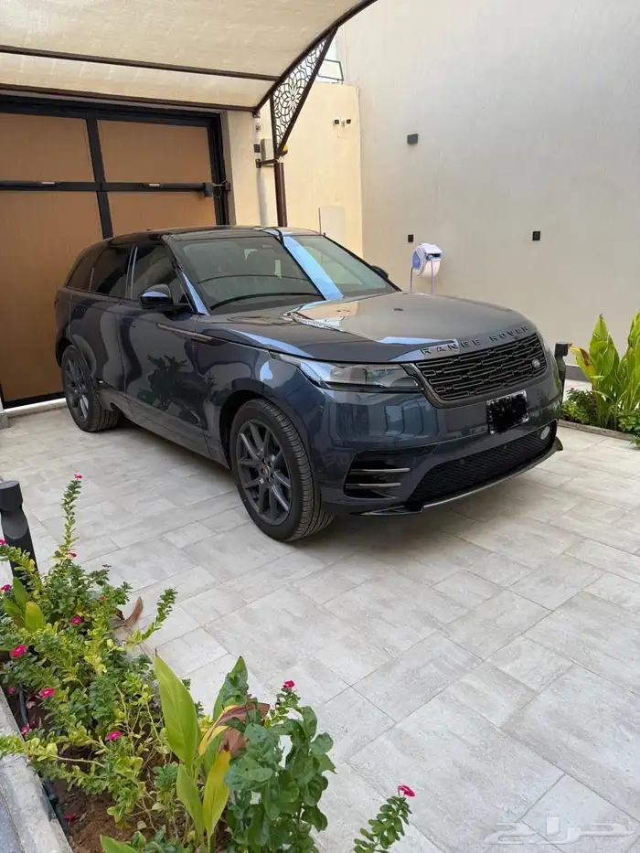 لاند روفر فيلار 1