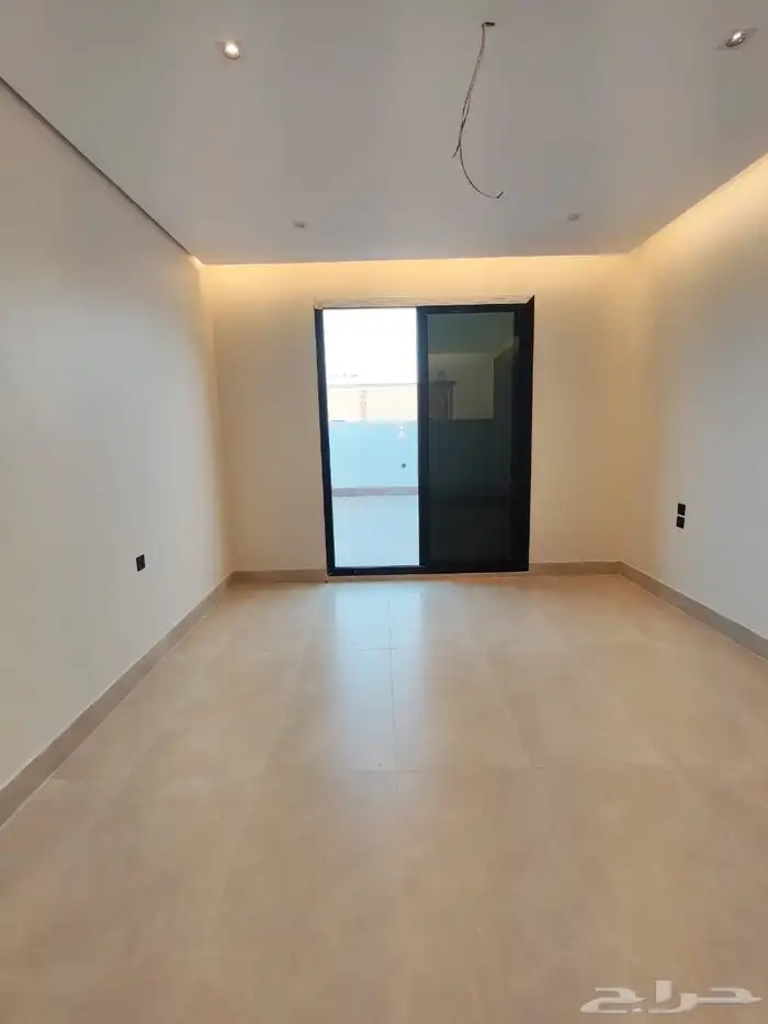 فله نص ارض للبيع حي الفلاح 13