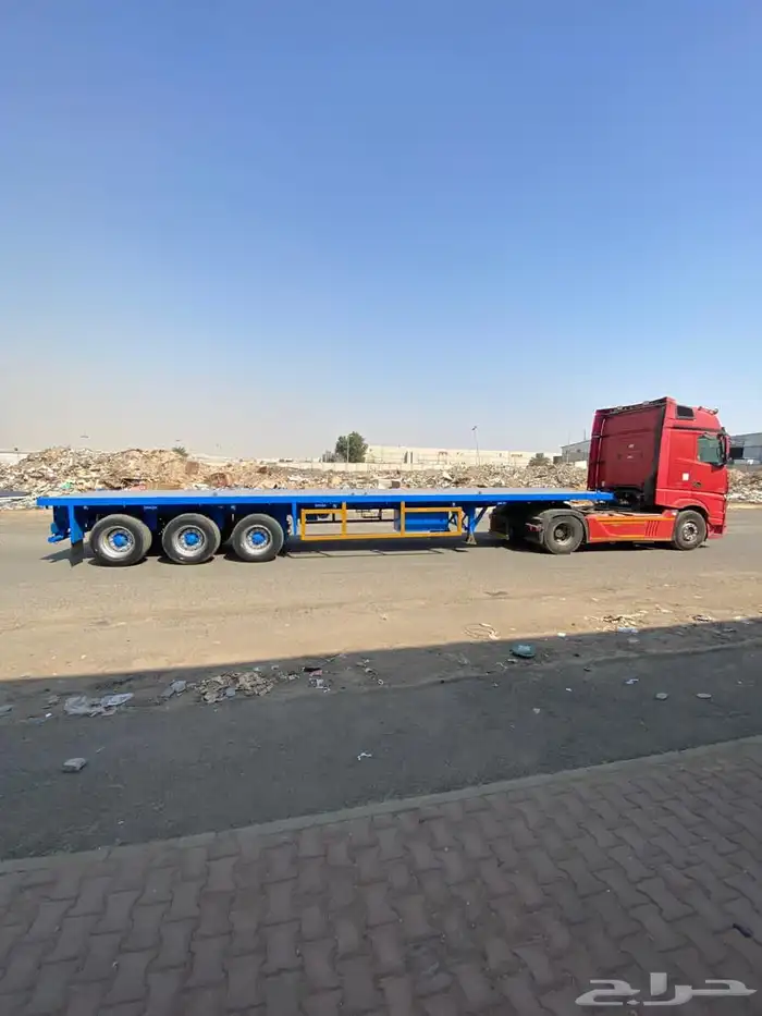 للبيع سطحه المجدوعي طول 13.60 مع 12 قفل كونتينر 7