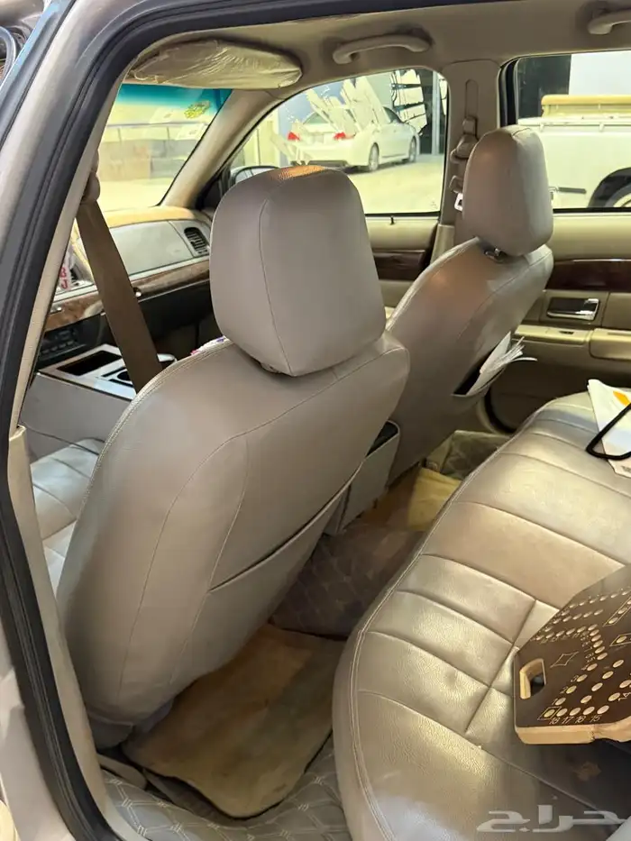 فورد قراند ماركيز 2010 10