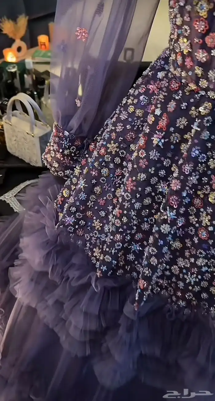 فساتين شبه جديدة الخوات العروس استخدام ثلاث ساعات 3