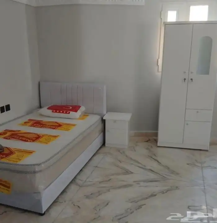 غرفة نفر ونص 6 قطع سعر 650فقط 0