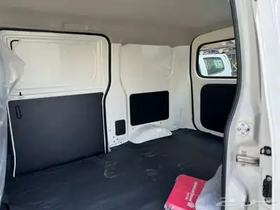 تويوتا لايت إيس 2025 فان بضاعه قير عادي و أوتوماتيك بنزين index