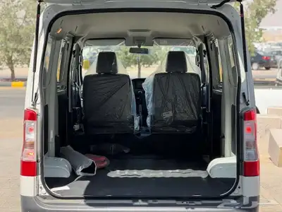 تويوتا لايت إيس 2025 فان بضاعه قير عادي و أوتوماتيك بنزين index