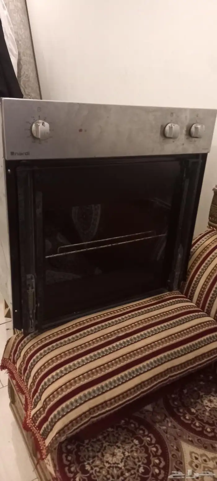 غسالتين ومجفف ملابس وفرن كهربائي.. 5