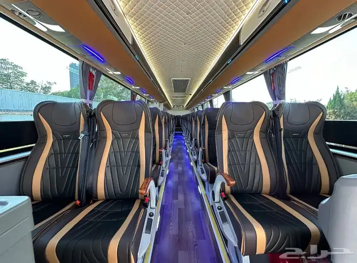 باصات حديثة للإيجار 4