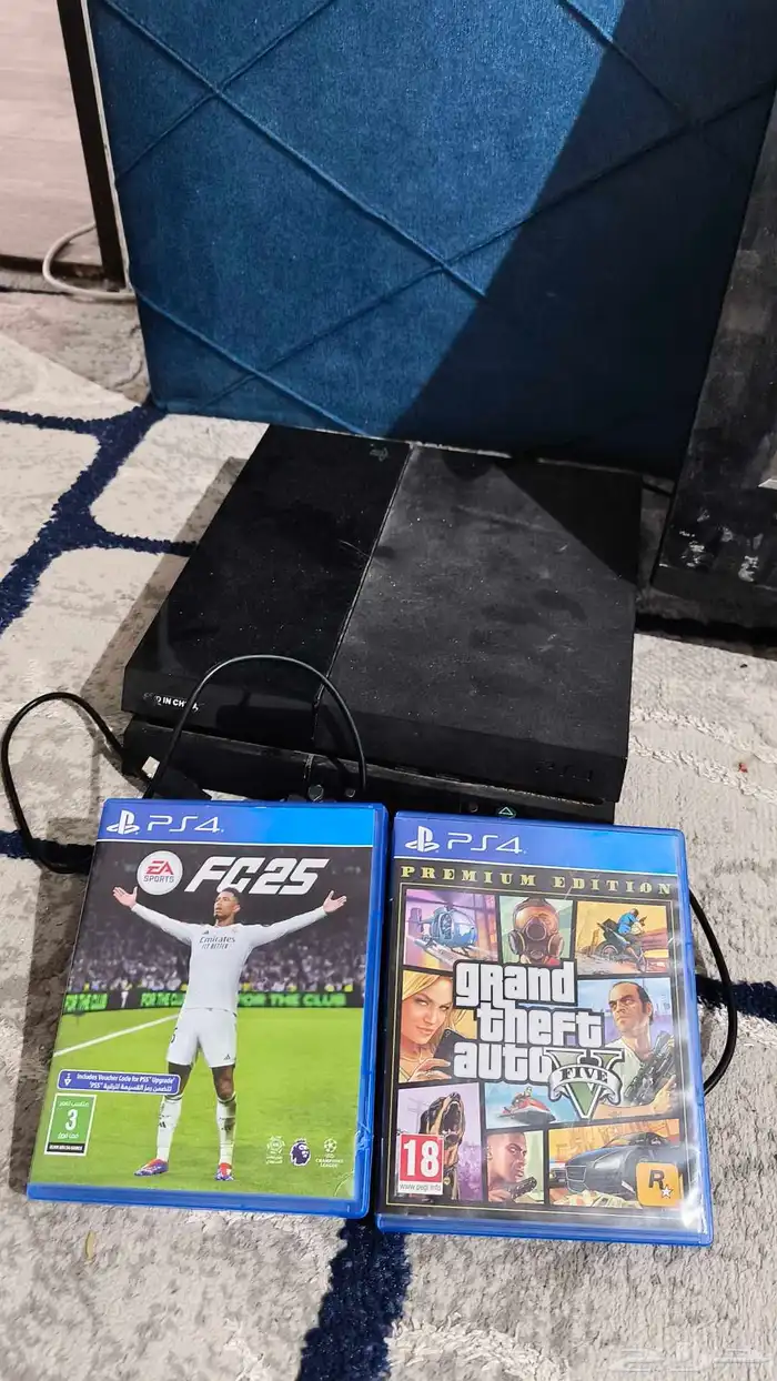 اعرضلكم سوني4 مع اغراضه كامله متوفر شريطين قراند وا فيفاء 0