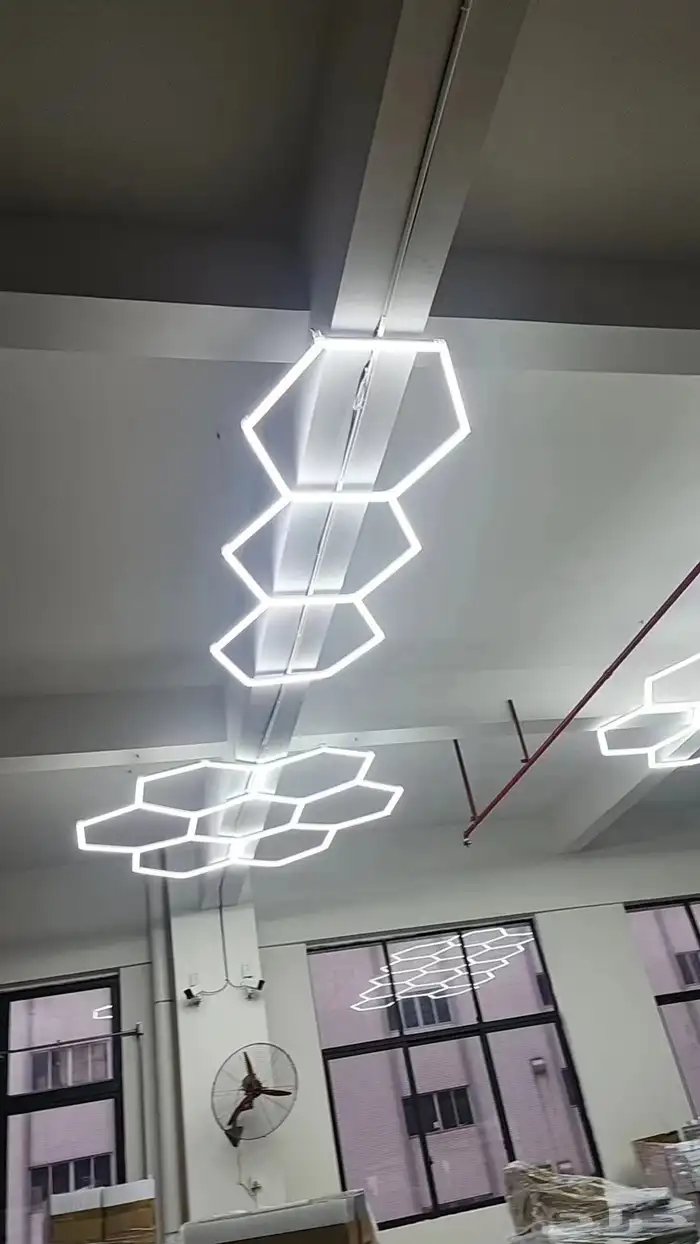 معرض شمس المجره بريده كل ما تريد تحت سقف واحد 2