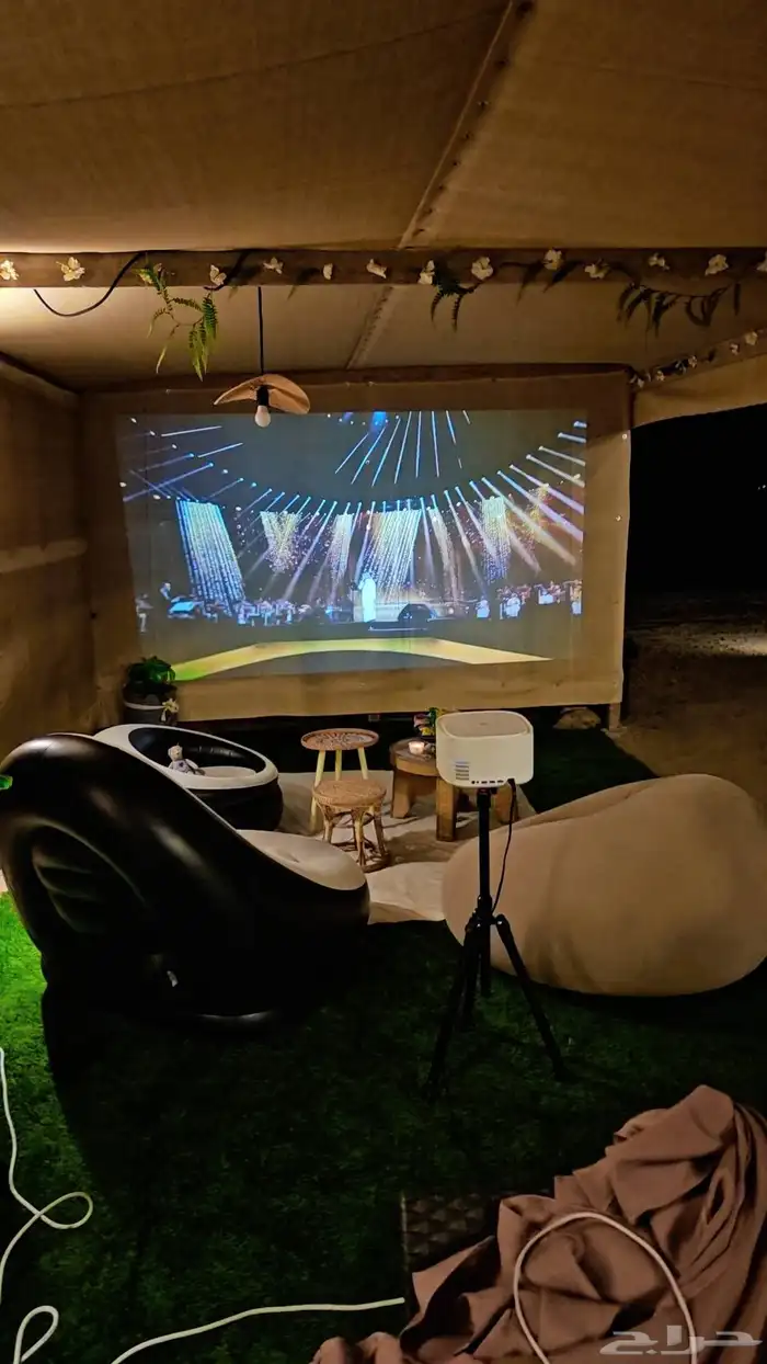 كرفان على شاطيء البحر بجده 6