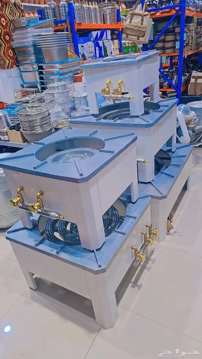 يوجد لدينا جميع انواع الفخاريات 1