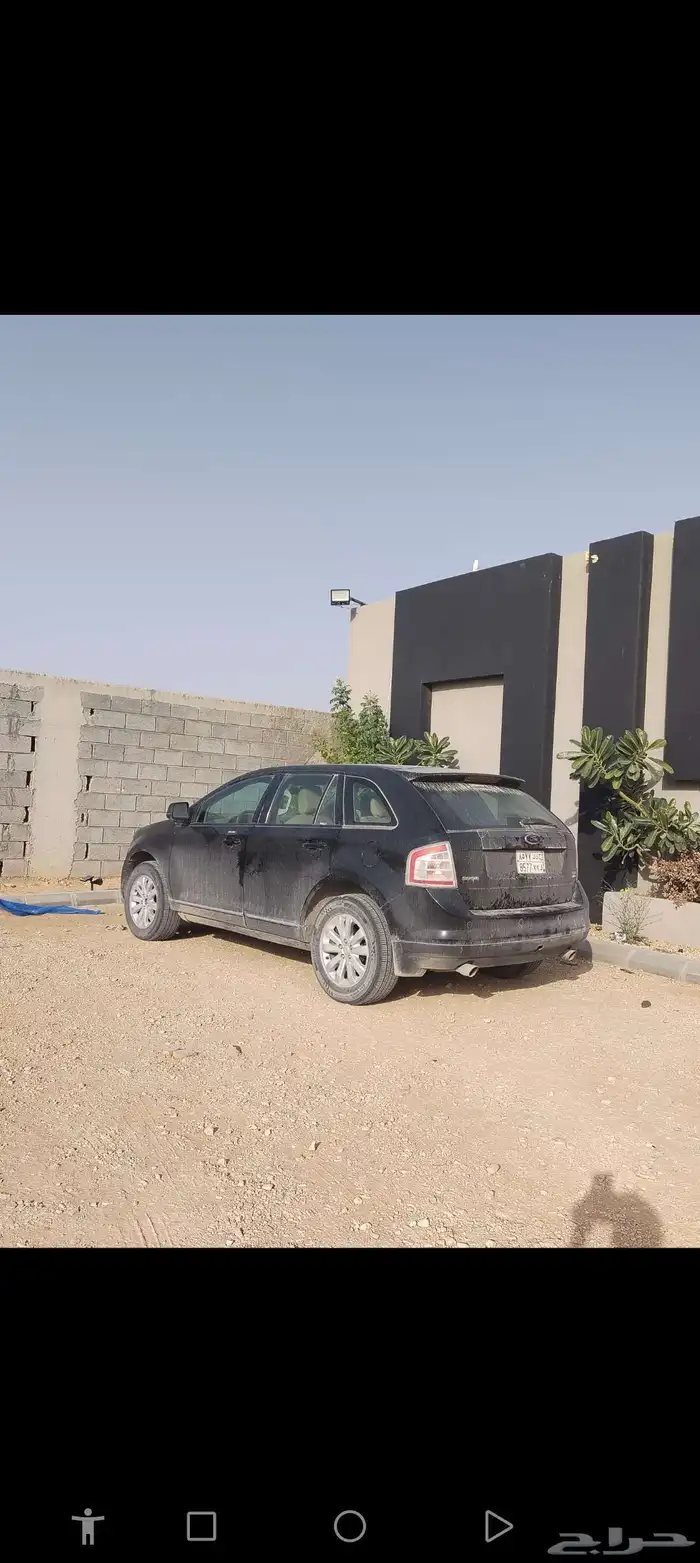 السيارة هي فورد إيدج ليلبيع تشلح او احد يبي يغير له مكينه 0