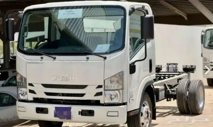 إيسوزو د ينا 2025   ايجار منتهي بالتمليك كاش 0