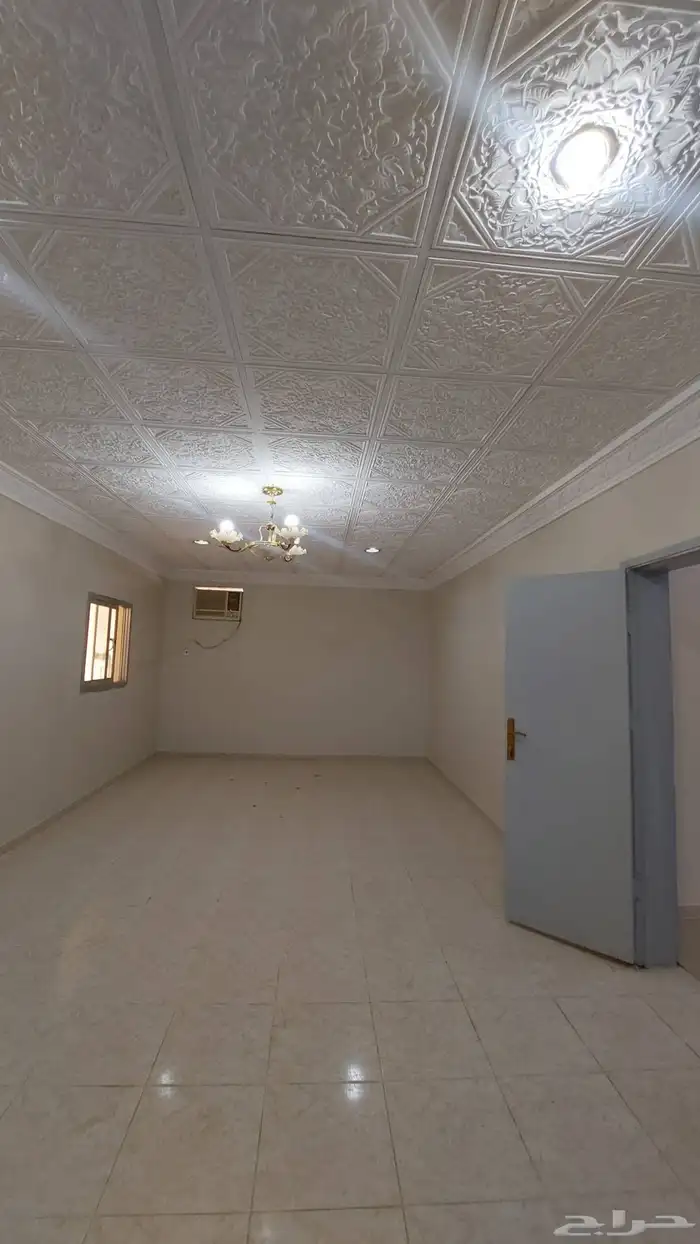 عماره دور وشقتين بحي المطار حائل 6