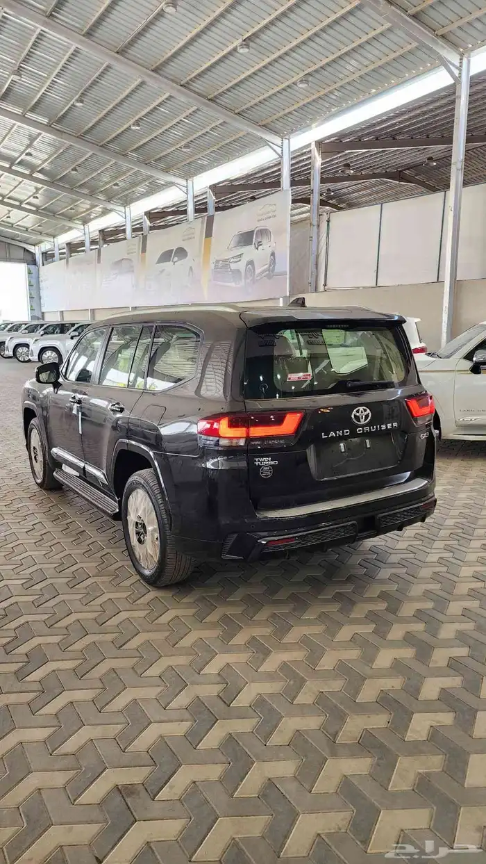 تويوتا جكسار S سعودي اسود وابيض 2025 ( بطاقه جمركيه ) 8