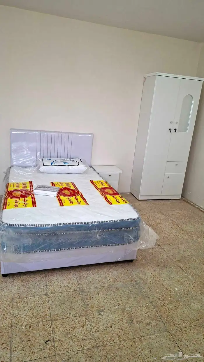 غرفة نفر ونص 6 قطع سعر 650فقط 6