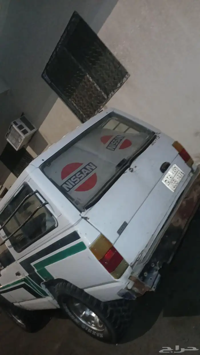 جيب نيسان مديل 1984 على السوم شغال نضيفه 7