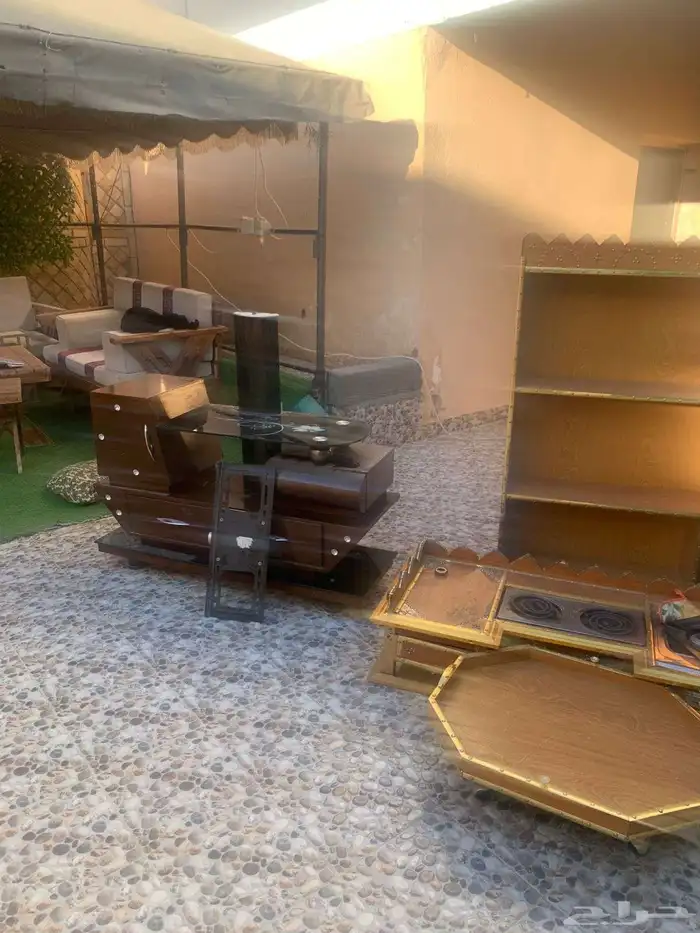 منقل ادلال مع غاز مع هيتر مع كبت دلال مع طاوله تلفزيون 2