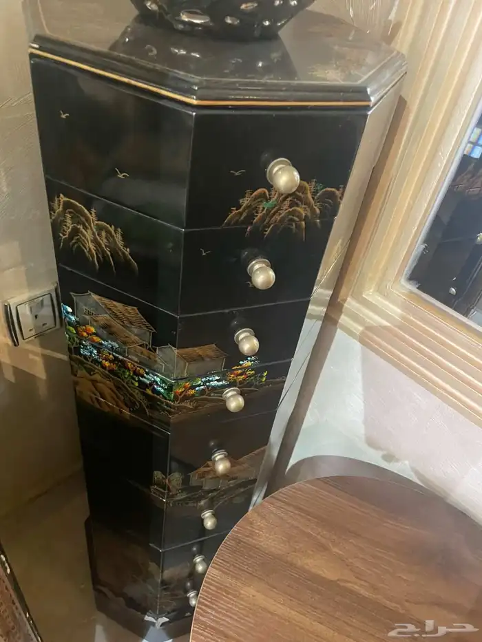 للبيع طاولات ضيافة تصميم مغربي فاخر وسرير 3